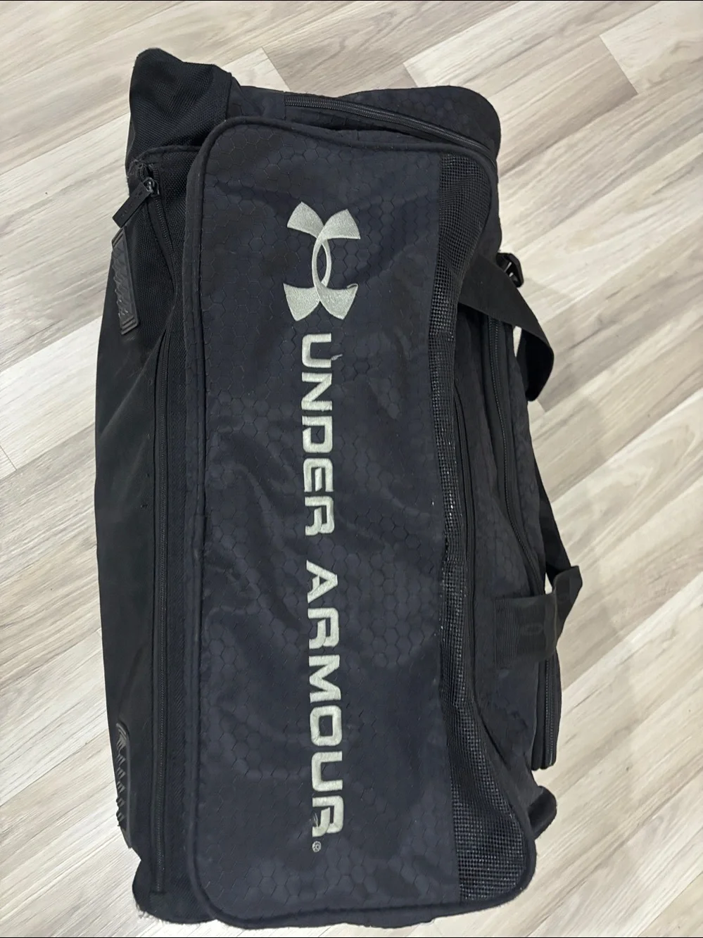 Under Armour Black Weekend Duffel Traveling Bag with Silver Logo